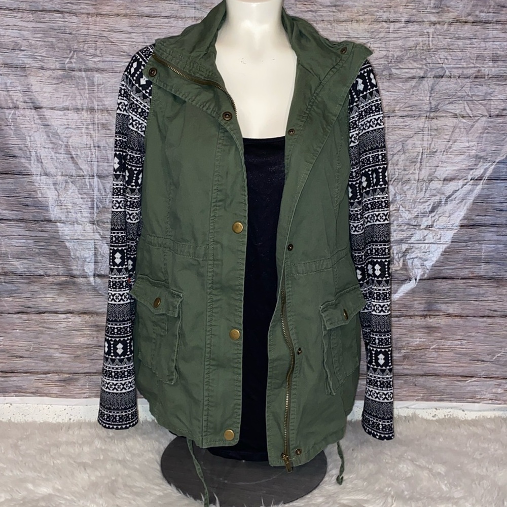Pixley Olive Green Anorak Jacket With Sweater Sleeves